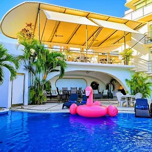 hotel-blue-star-cancun.quintano-roohotels.com/