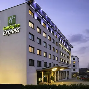 فندق Holiday Express Stuttgart Airport, An Ihg